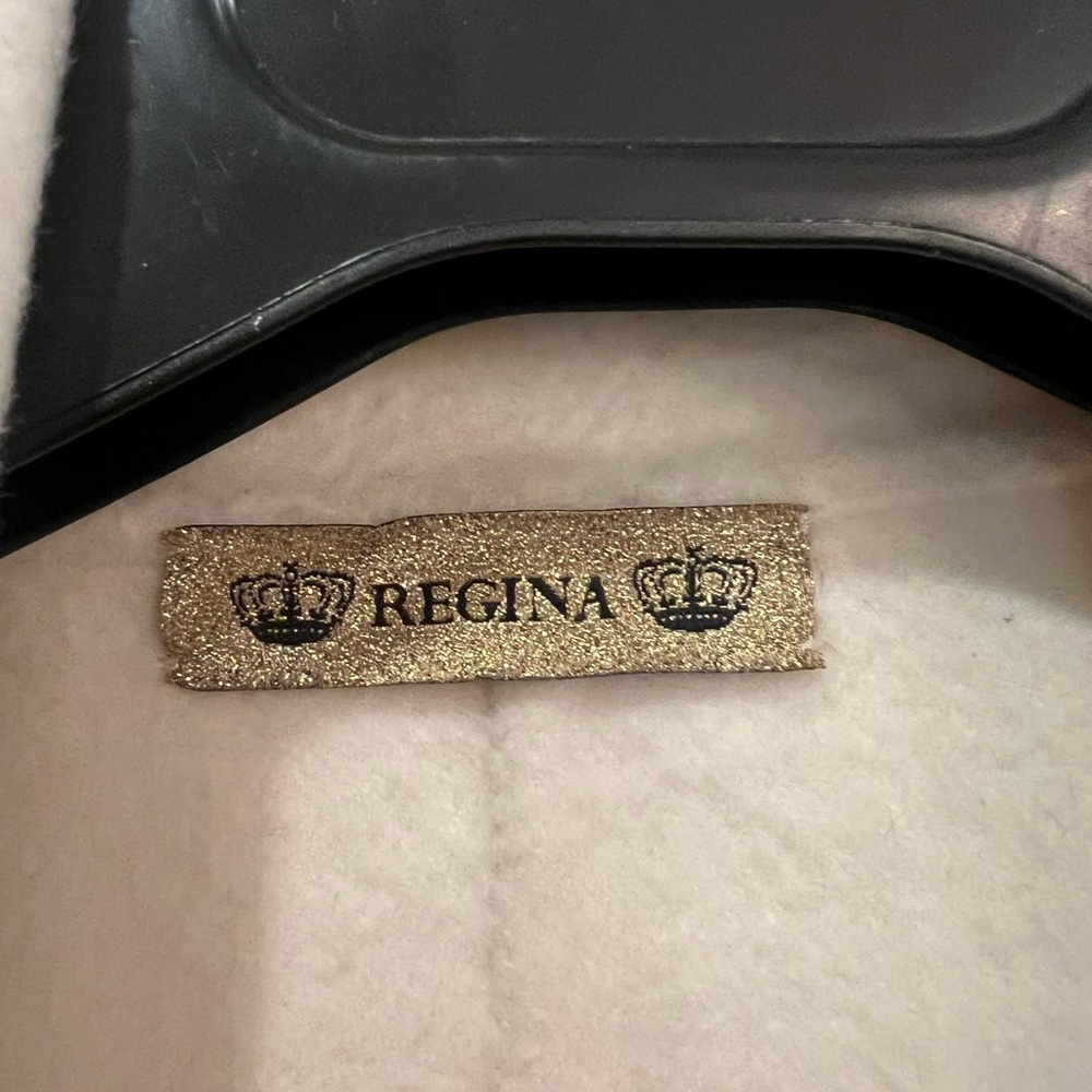 New Regina Italian cashmere blend Ivory Coat with fox Fur Trimand Embellishments - Picture 10 of 11
